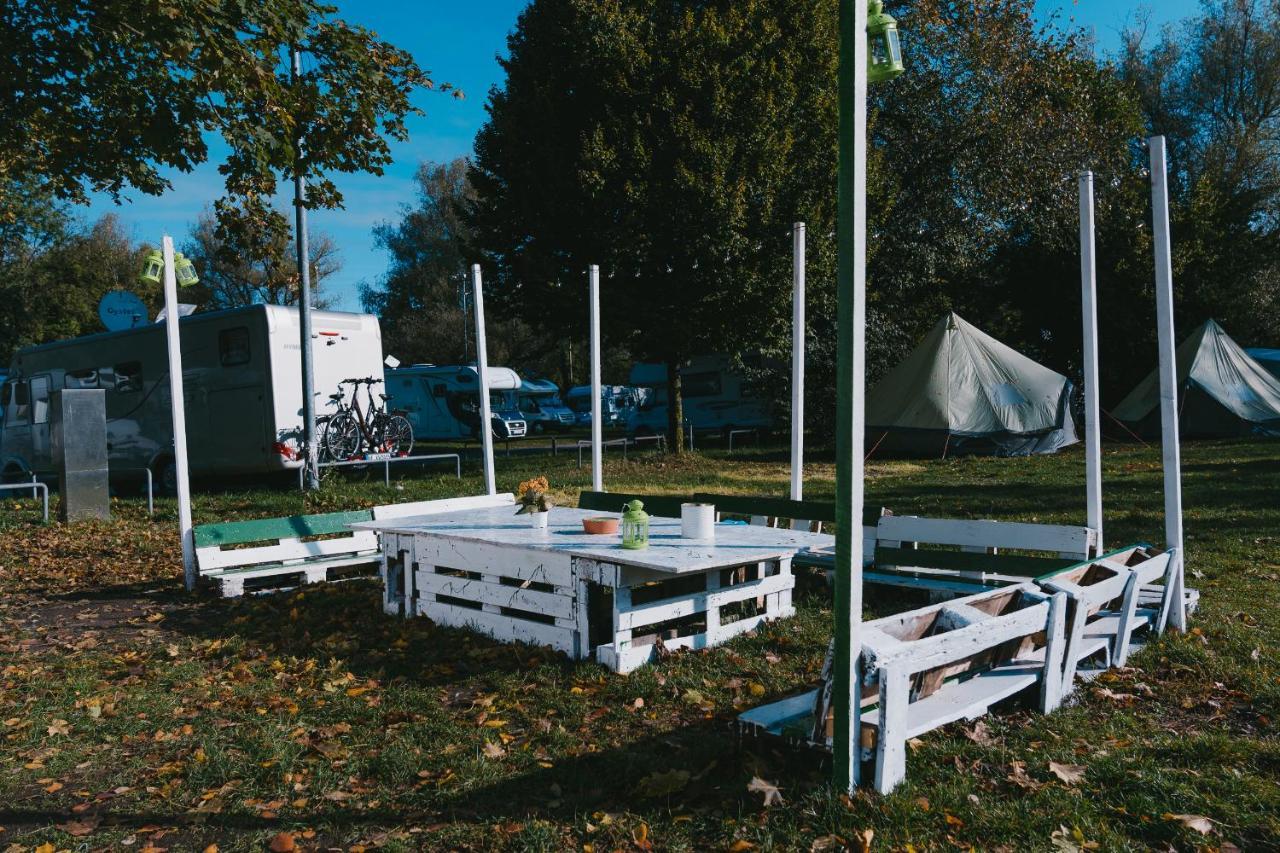 Munich Oktoberfest Glamping Hotel Exterior foto
