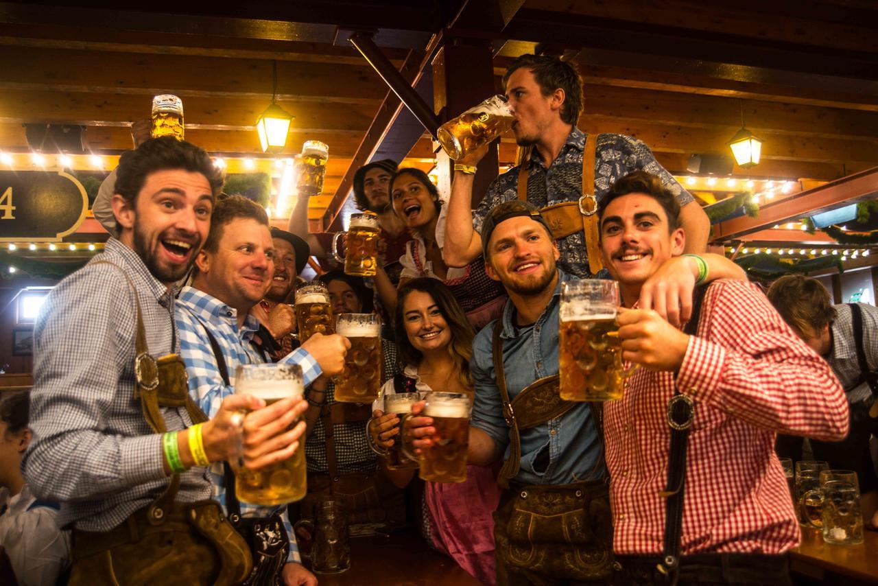 Munich Oktoberfest Glamping Hotel Exterior foto